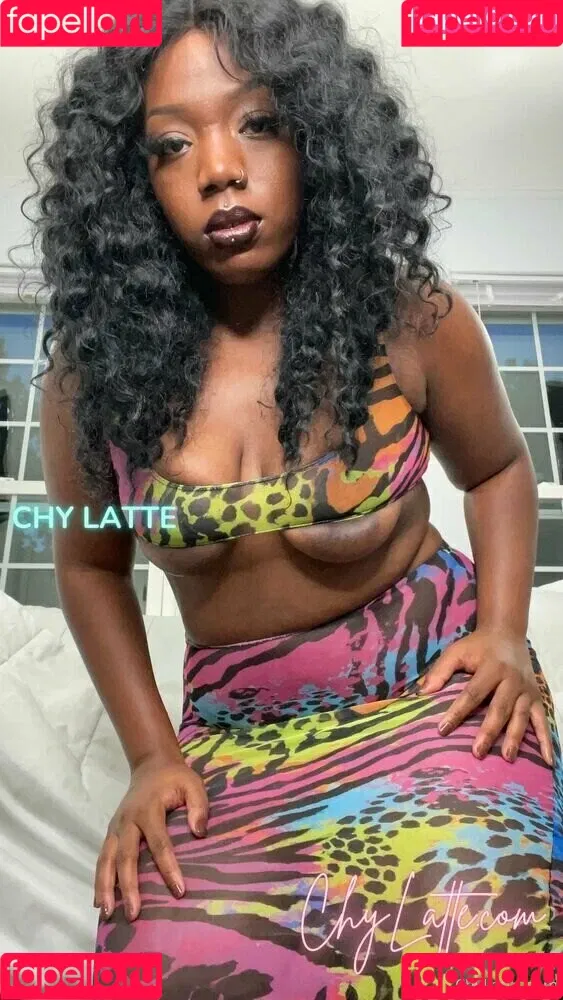 chylattexfree Onlyfans Photo Gallery 