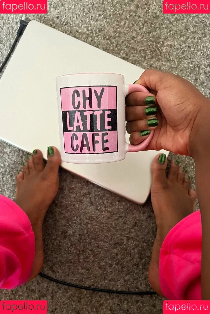 chylattexfree Onlyfans Photo Gallery 