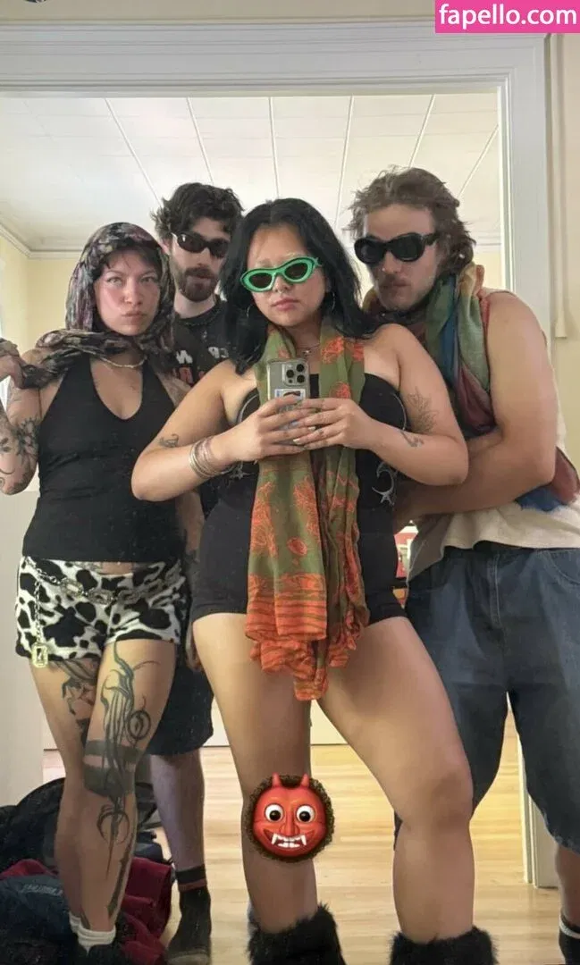 chloroblasts Onlyfans Photo Gallery 