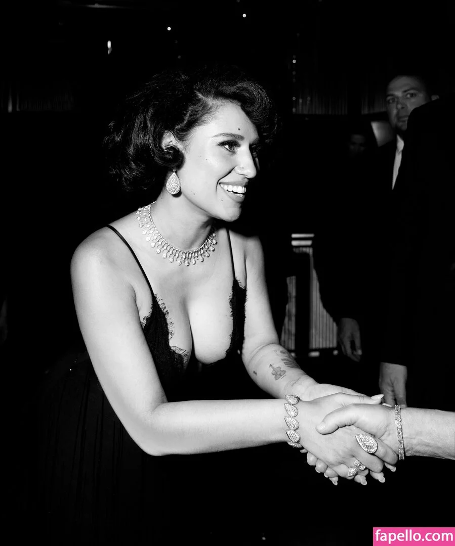 Heycalibear Onlyfans Photo Gallery 