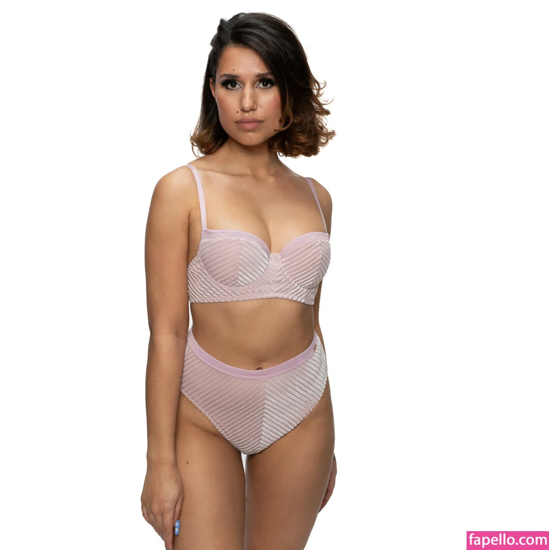 Heycalibear Onlyfans Photo Gallery 