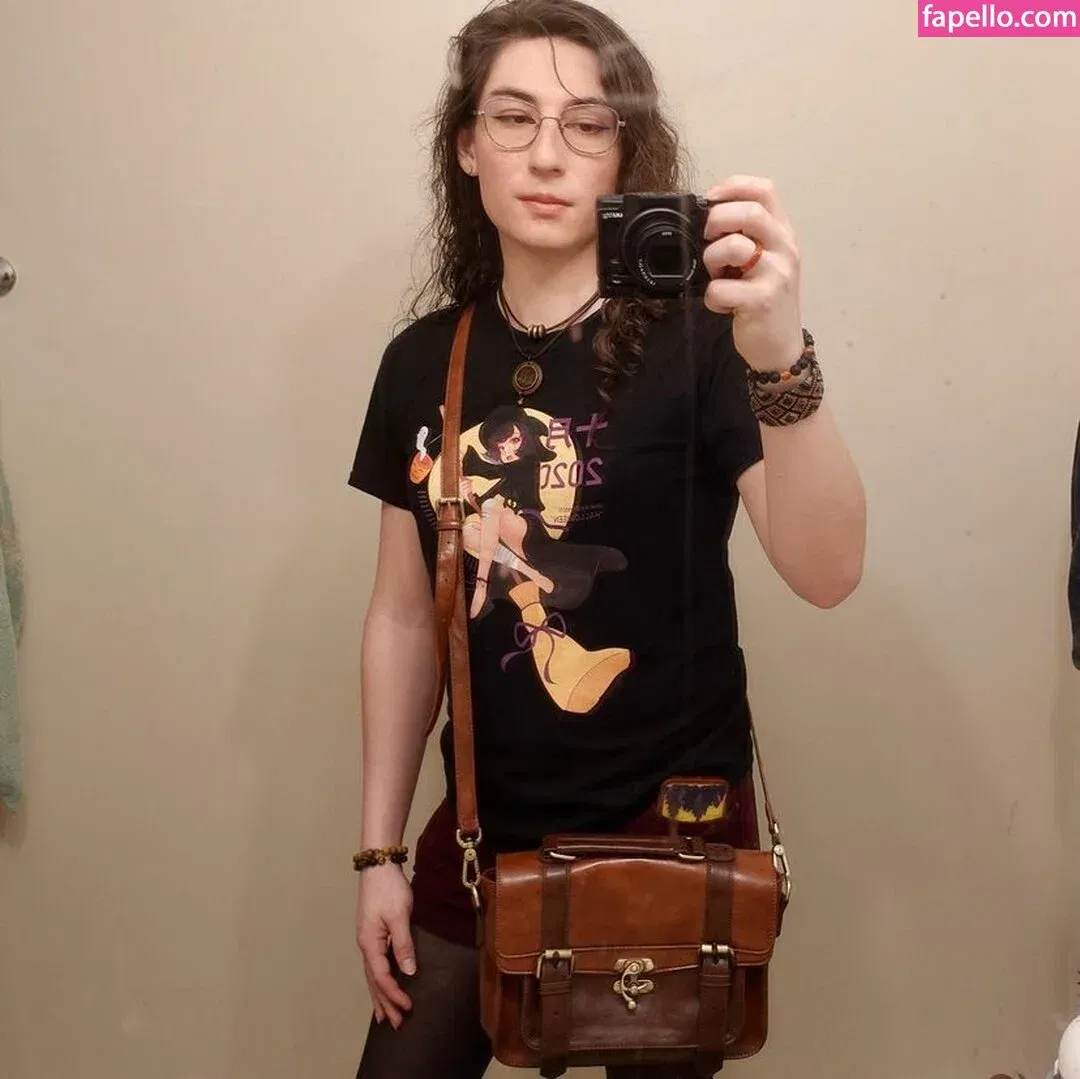 Aetheria_Officinalis Onlyfans Photo Gallery 