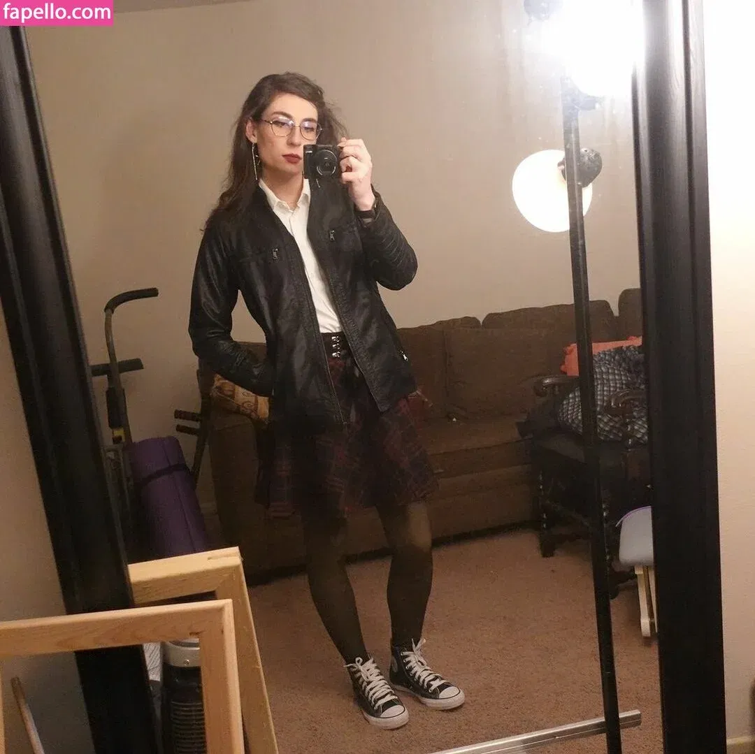 Aetheria_Officinalis Onlyfans Photo Gallery 