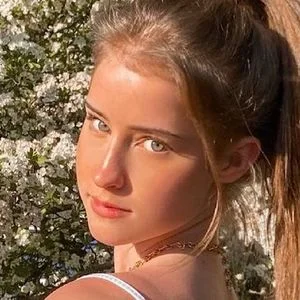 DJ Mari Moura Onlyfans Photo Gallery 