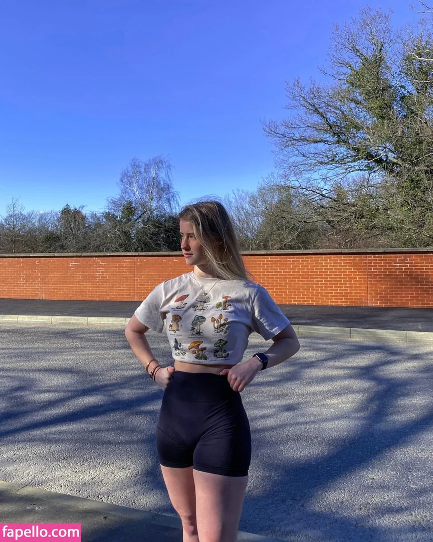 DJ Mari Moura Onlyfans Photo Gallery 