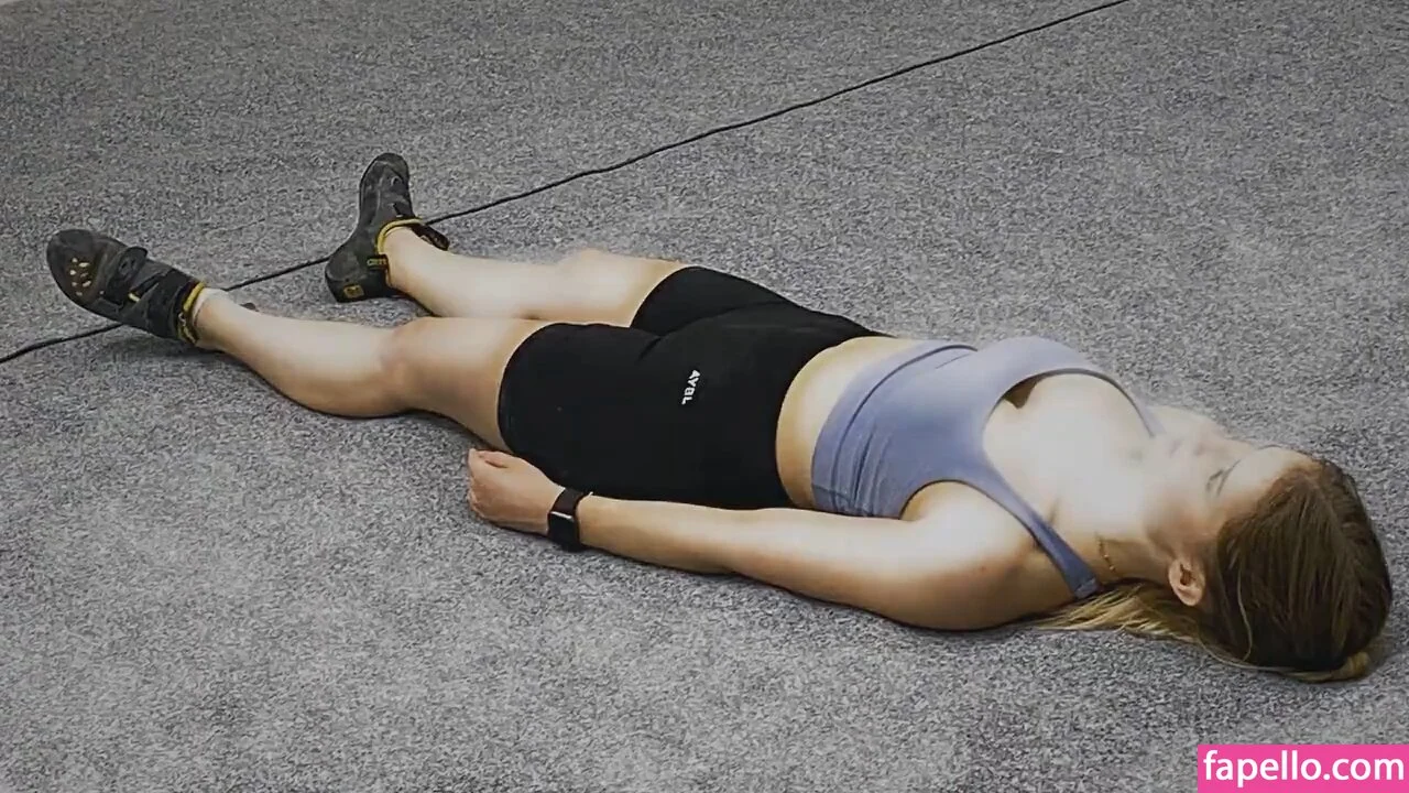 DJ Mari Moura Onlyfans Photo Gallery 