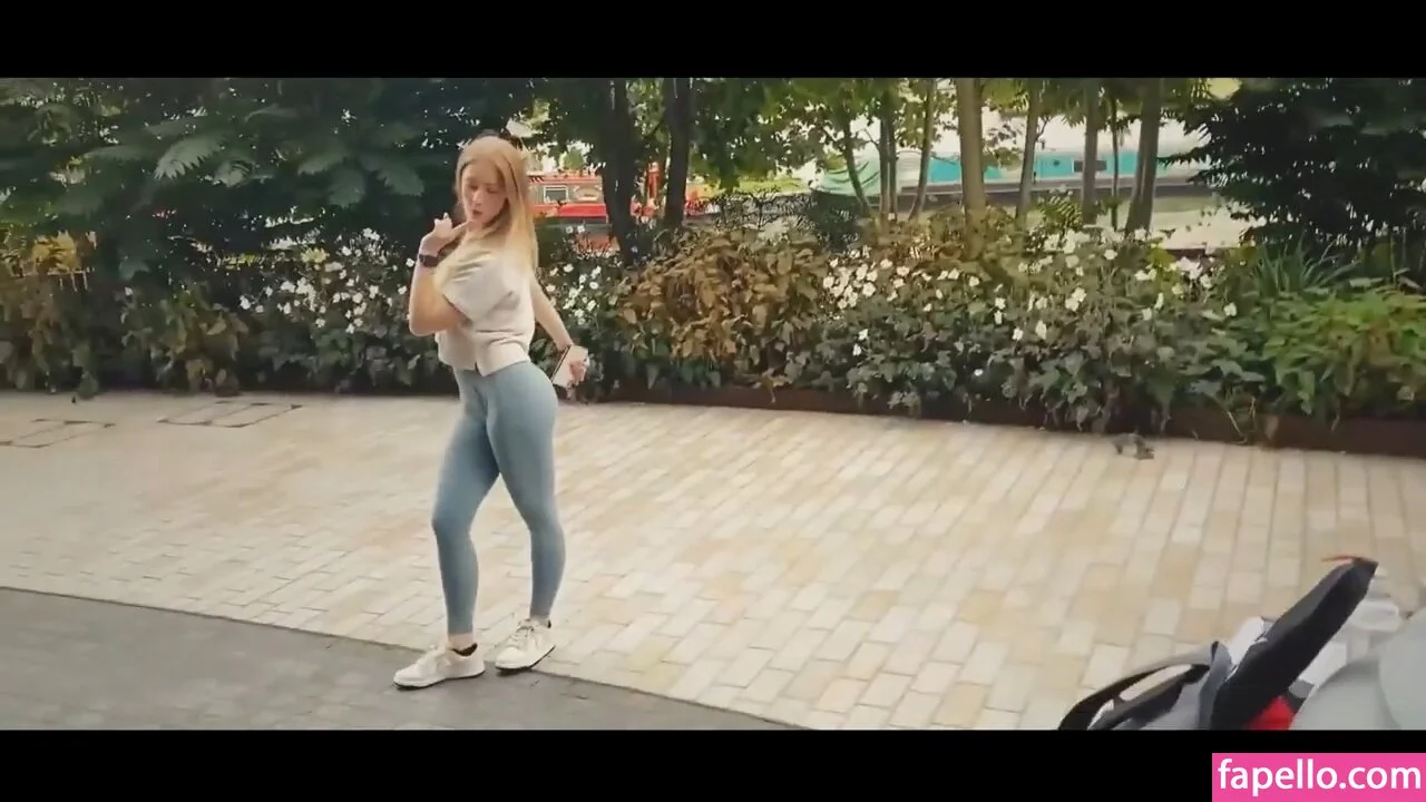 DJ Mari Moura Onlyfans Photo Gallery 