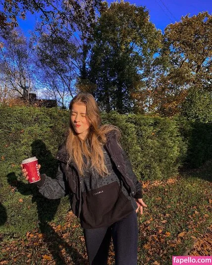 DJ Mari Moura Onlyfans Photo Gallery 