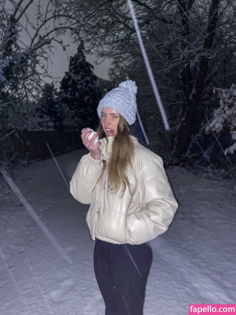 DJ Mari Moura Onlyfans Photo Gallery 