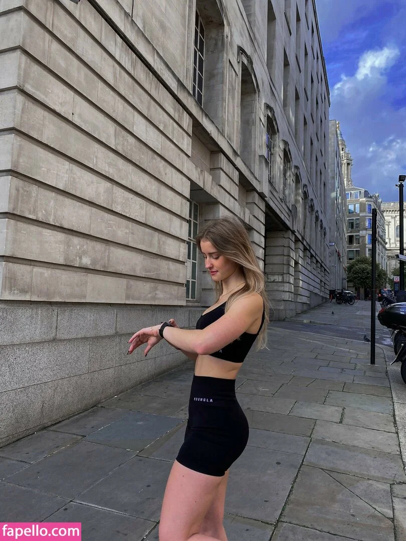 DJ Mari Moura Onlyfans Photo Gallery 