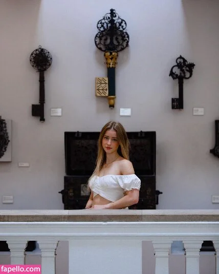 DJ Mari Moura Onlyfans Photo Gallery 