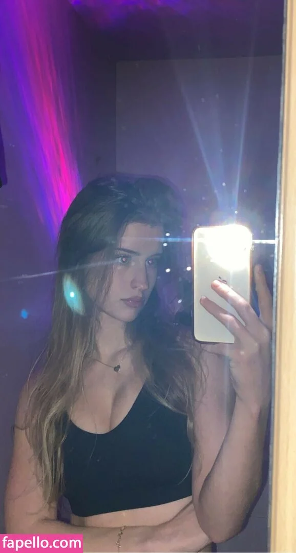 DJ Mari Moura Onlyfans Photo Gallery 