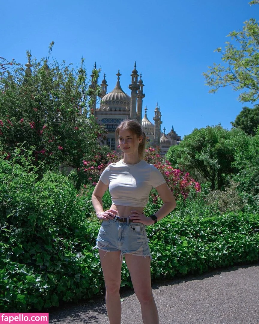 DJ Mari Moura Onlyfans Photo Gallery 