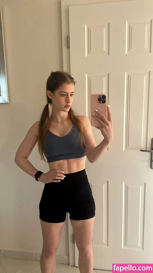 DJ Mari Moura Onlyfans Photo Gallery 