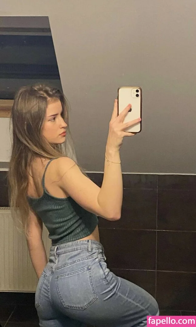 DJ Mari Moura Onlyfans Photo Gallery 