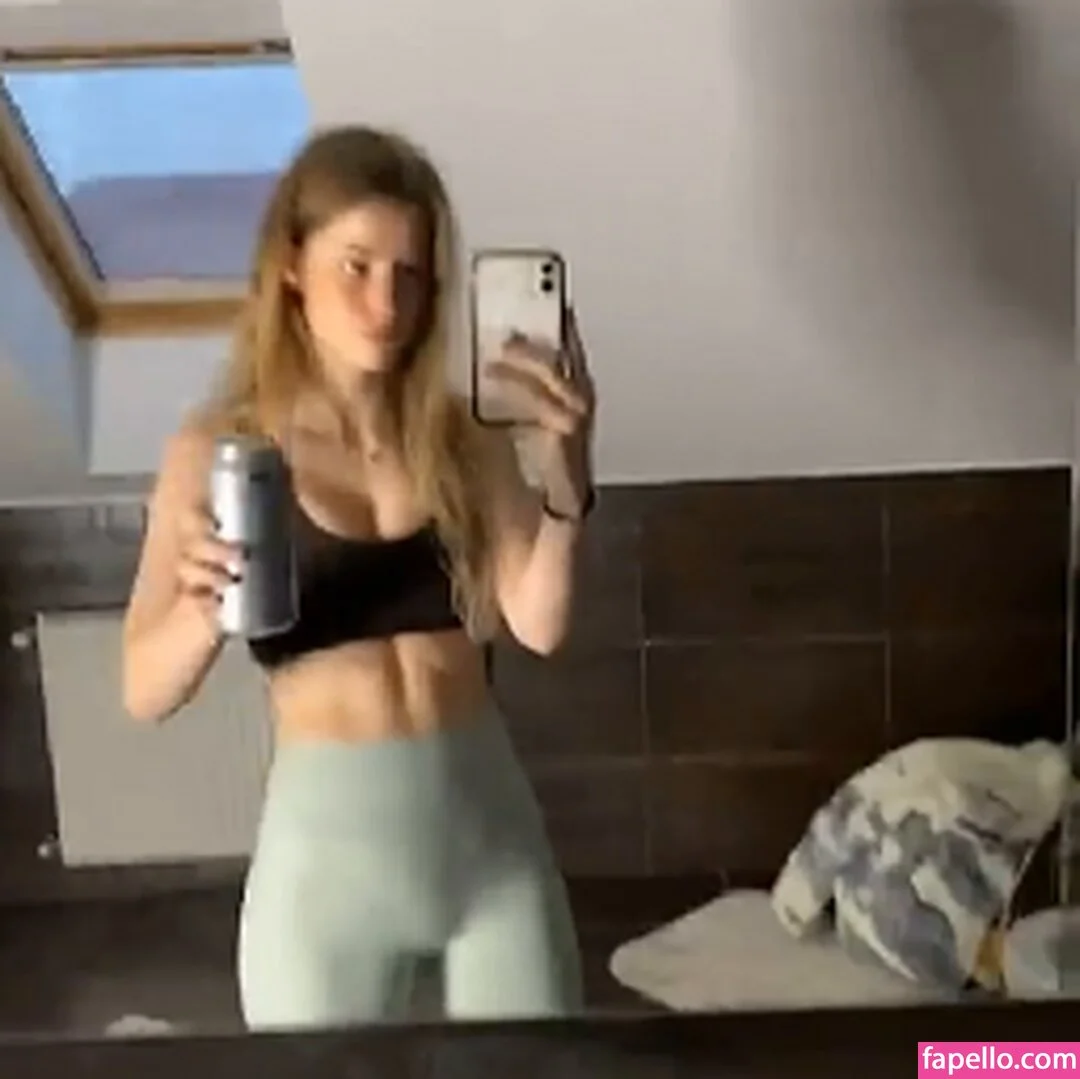 DJ Mari Moura Onlyfans Photo Gallery 