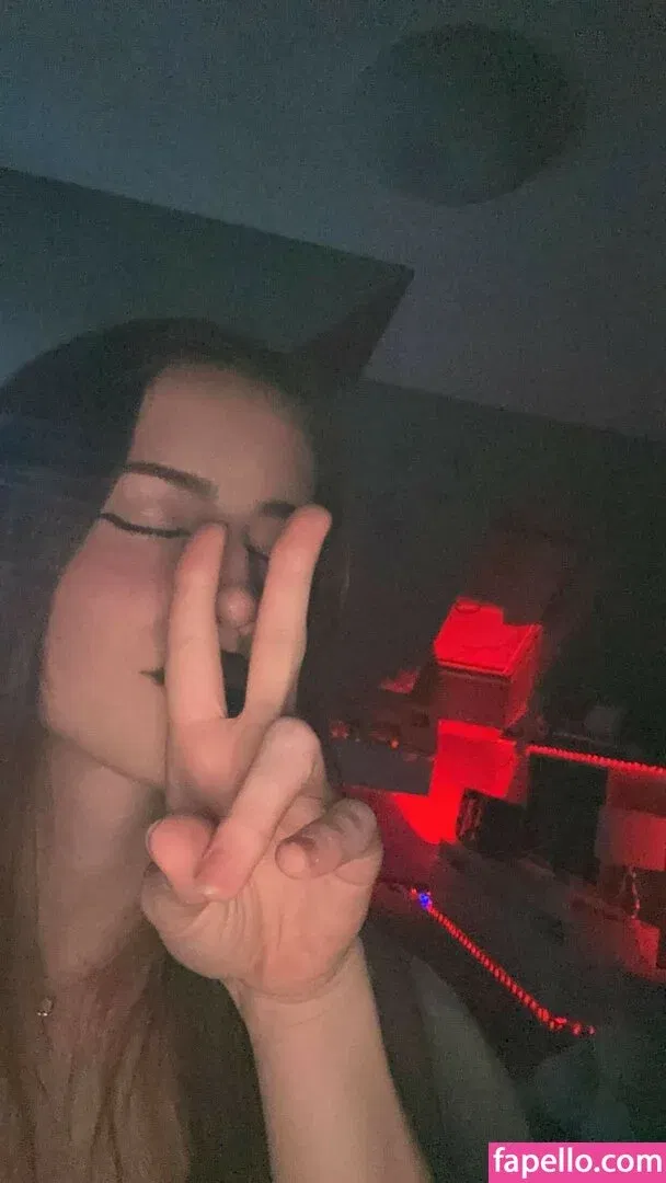 DJ Mari Moura Onlyfans Photo Gallery 