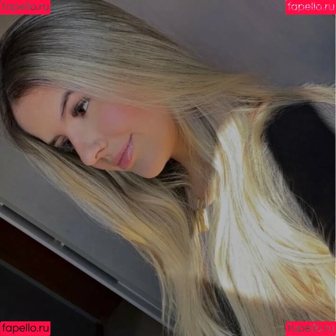 Lan Isobel Fairbain Onlyfans Photo Gallery 