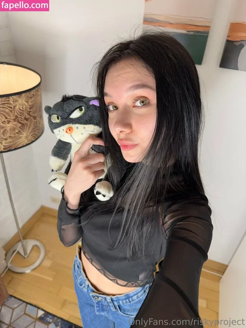 Riskyproject Onlyfans Photo Gallery 