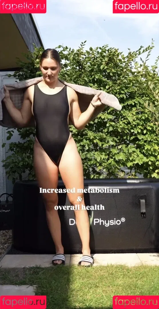 Lisa Buckwitz Onlyfans Photo Gallery 