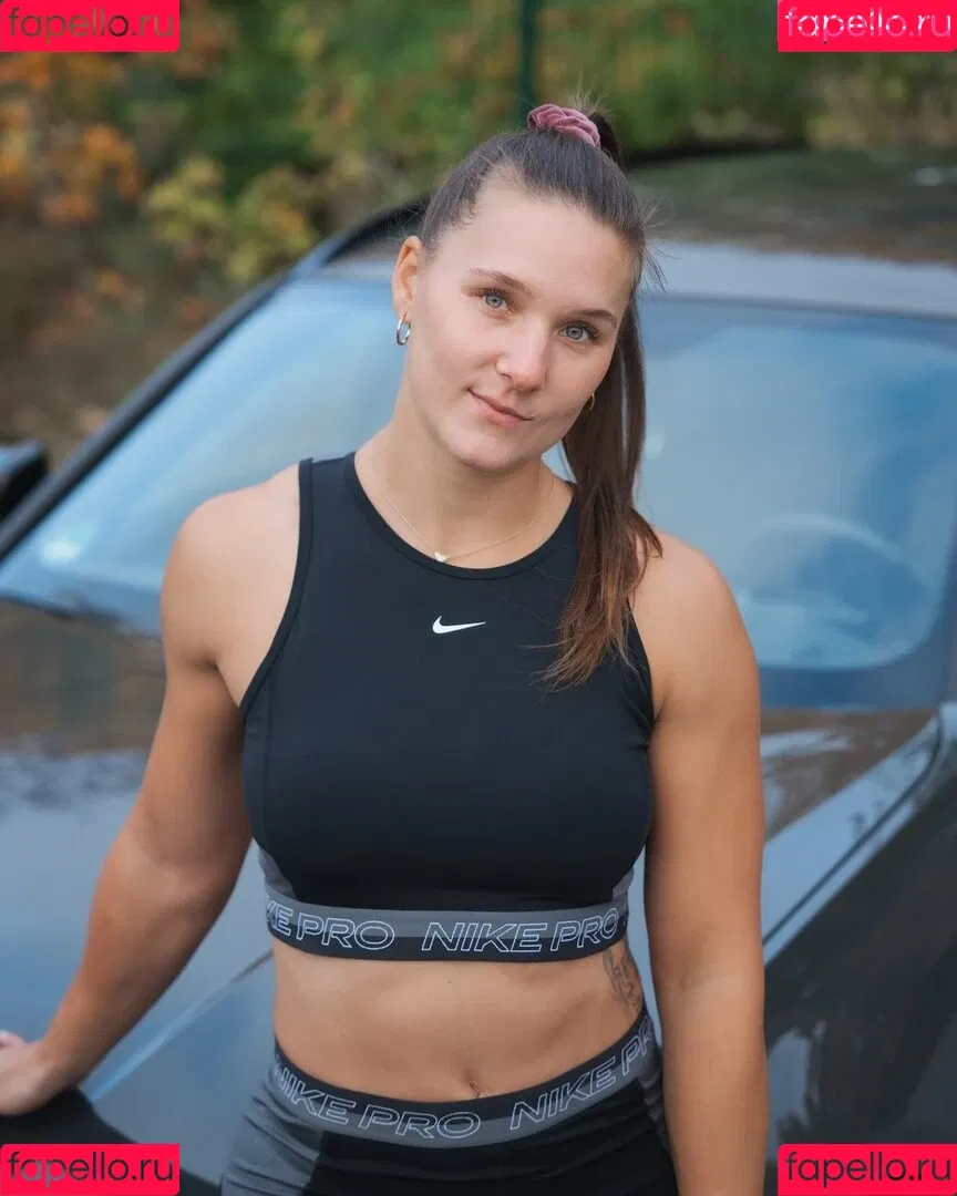 Lisa Buckwitz Onlyfans Photo Gallery 