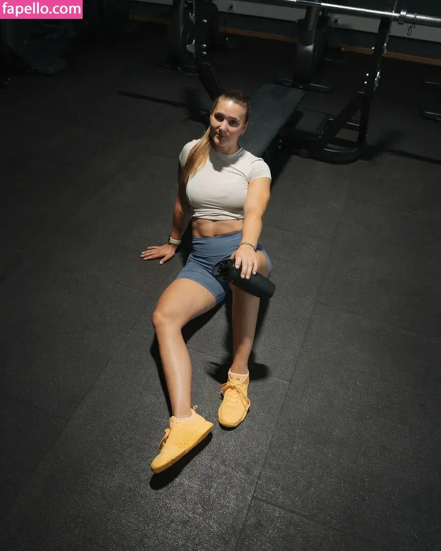 Lisa Buckwitz Onlyfans Photo Gallery 