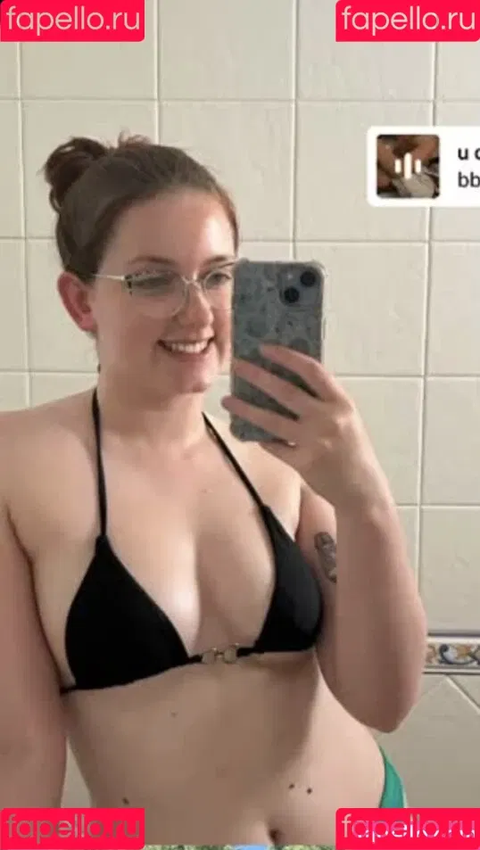 Em Cavell Onlyfans Photo Gallery 