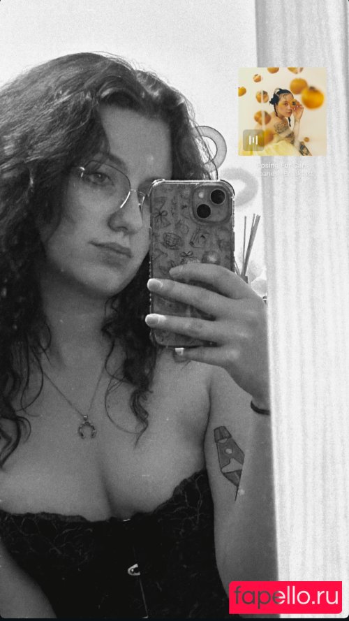 Em Cavell Nude Onlyfans Photo 5