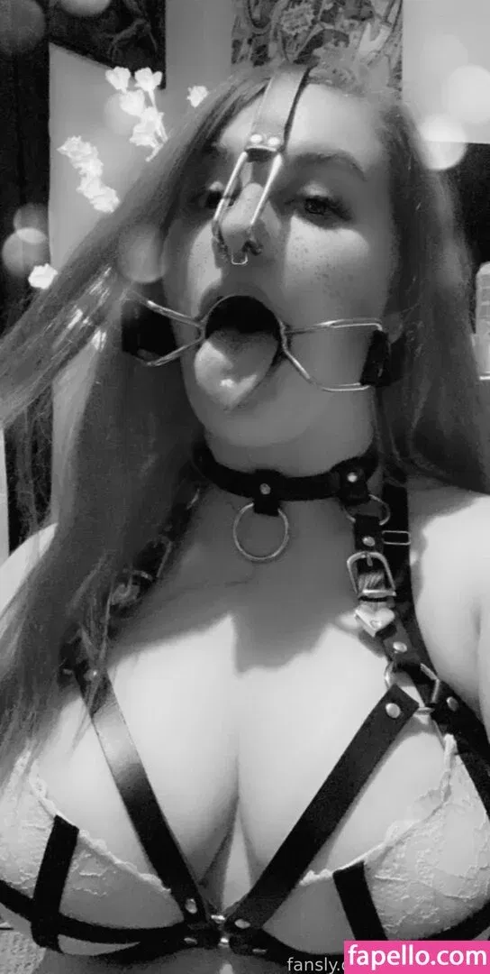 BritishPuppi Onlyfans Photo Gallery 