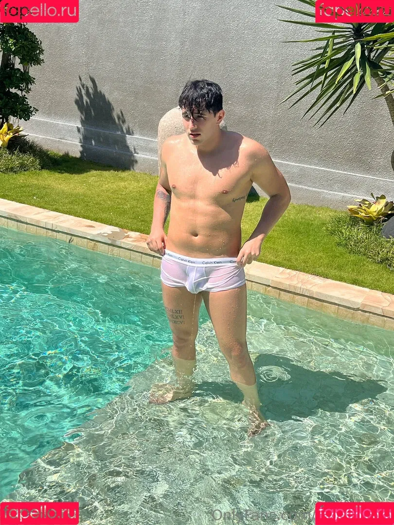 redboyxita Onlyfans Photo Gallery 