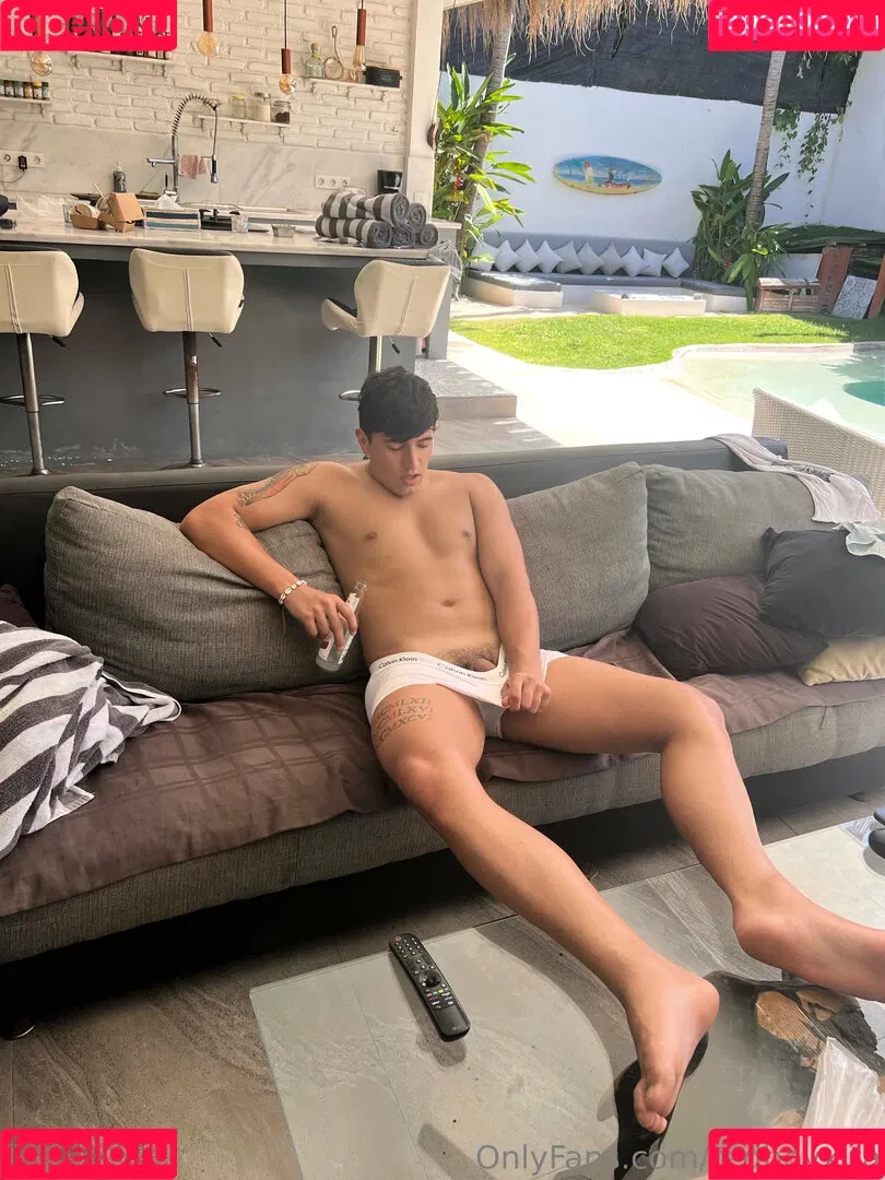 redboyxita Onlyfans Photo Gallery 