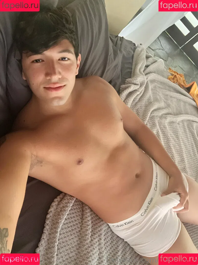 redboyxita Onlyfans Photo Gallery 