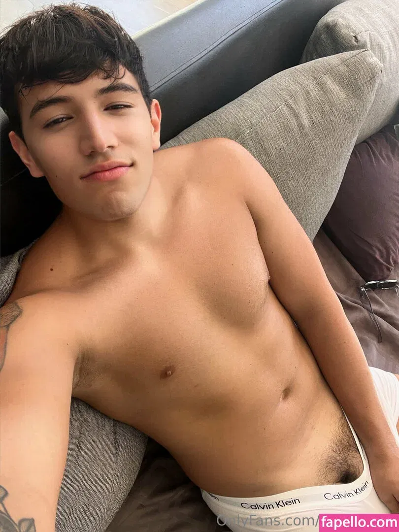 redboyxita Onlyfans Photo Gallery 