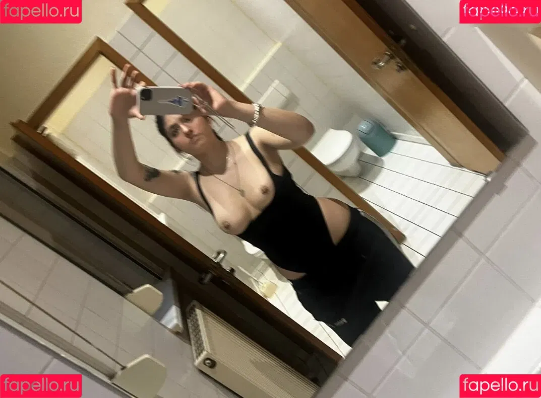 Niamausilol Onlyfans Photo Gallery 