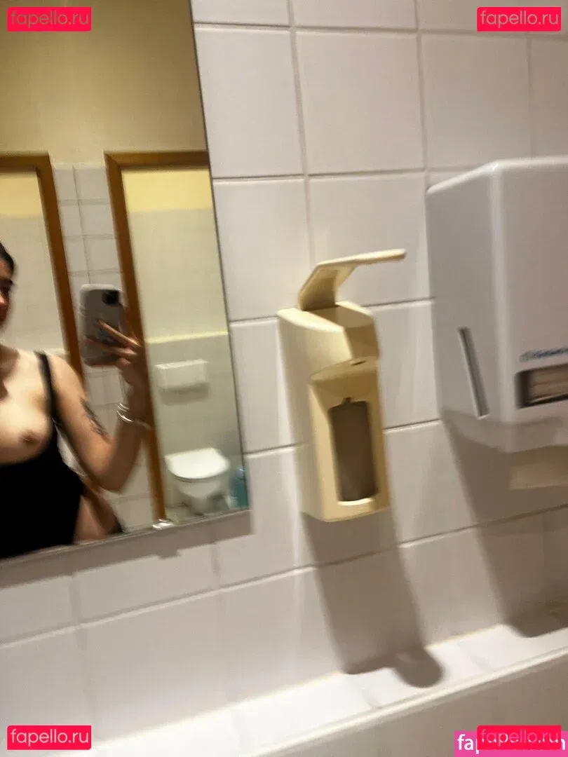 Niamausilol Onlyfans Photo Gallery 