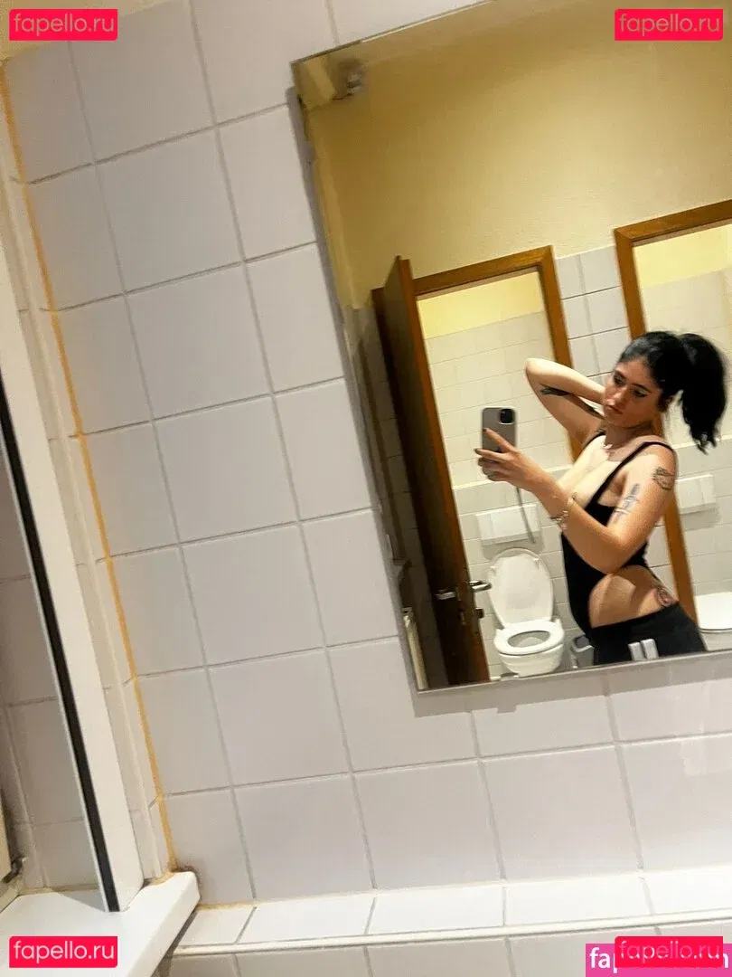 Niamausilol Onlyfans Photo Gallery 