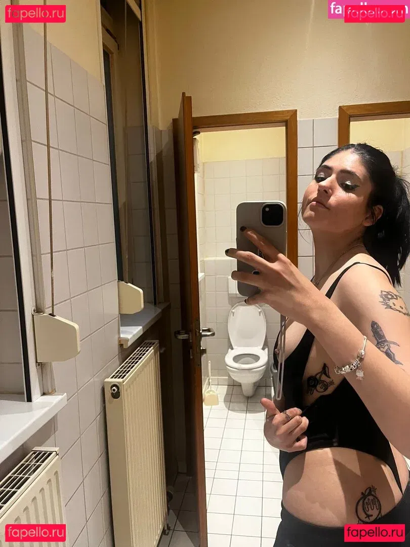 Niamausilol Onlyfans Photo Gallery 