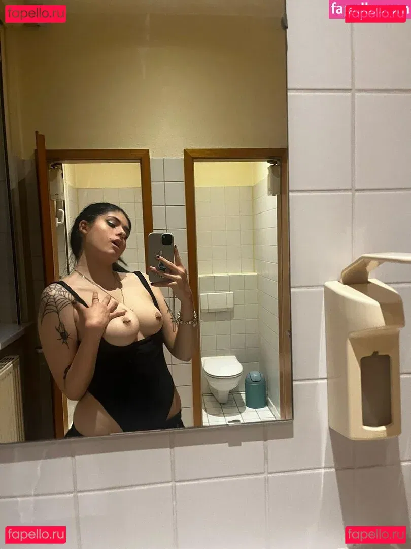 Niamausilol Onlyfans Photo Gallery 