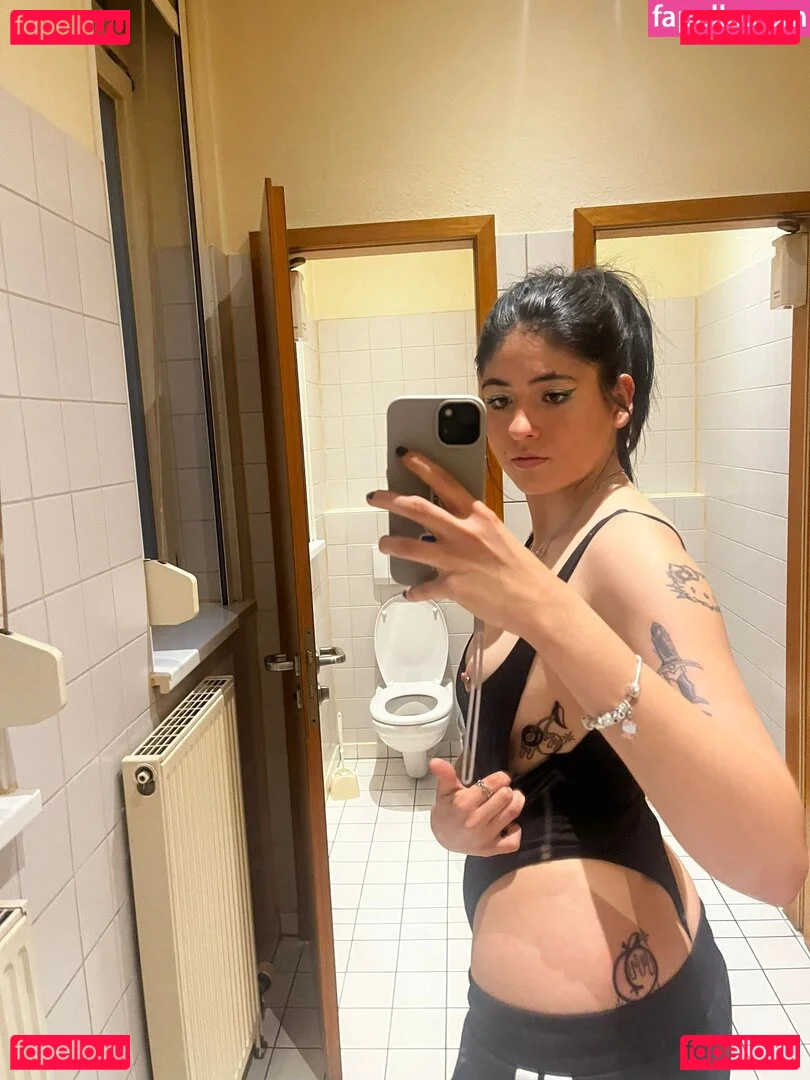 Niamausilol Onlyfans Photo Gallery 