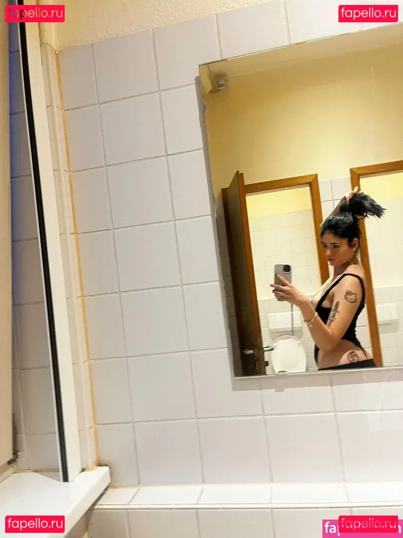 Niamausilol Onlyfans Photo Gallery 