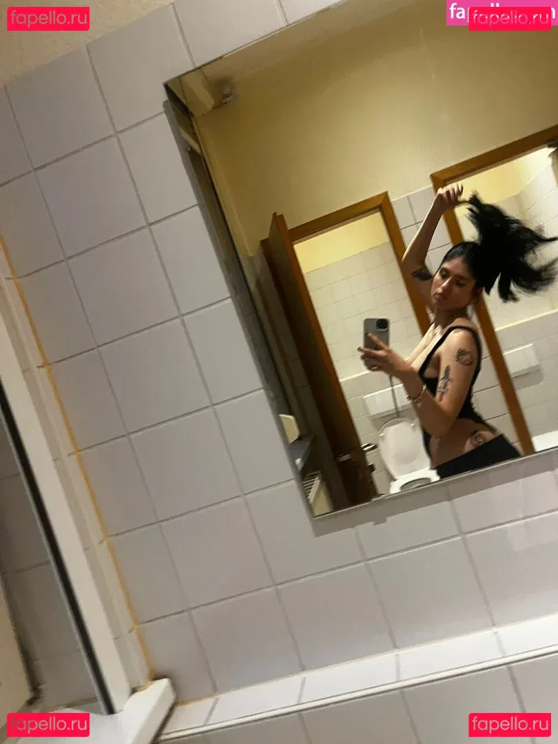 Niamausilol Onlyfans Photo Gallery 