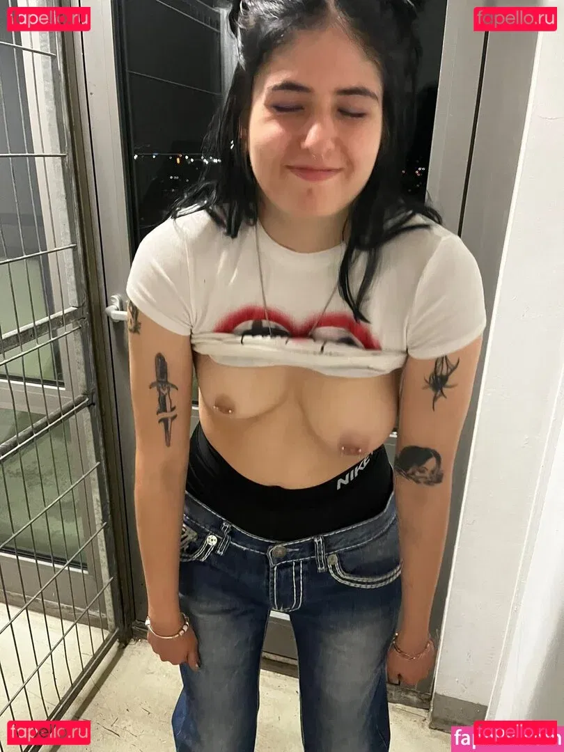 Niamausilol Onlyfans Photo Gallery 