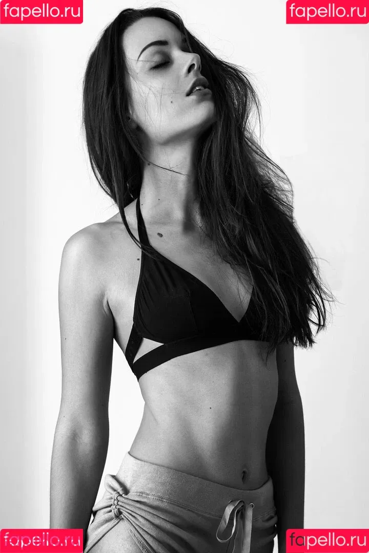 Victorienne Magnen Onlyfans Photo Gallery 