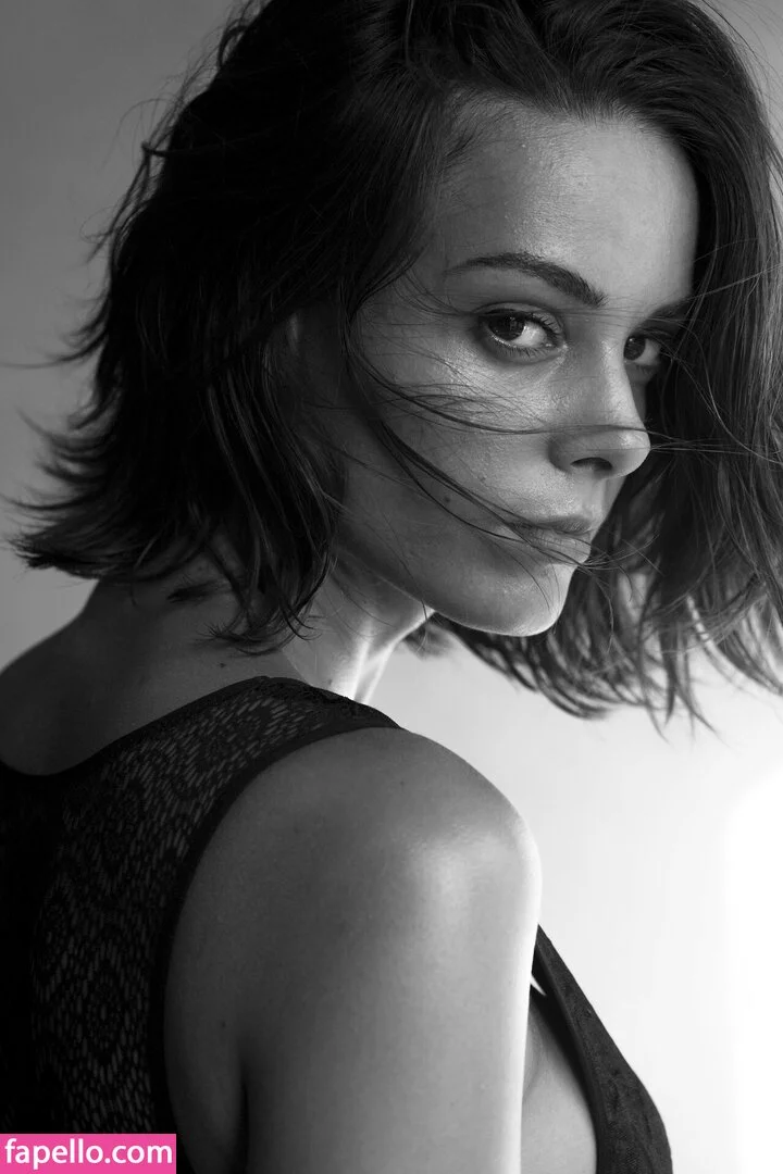 Victorienne Magnen Onlyfans Photo Gallery 