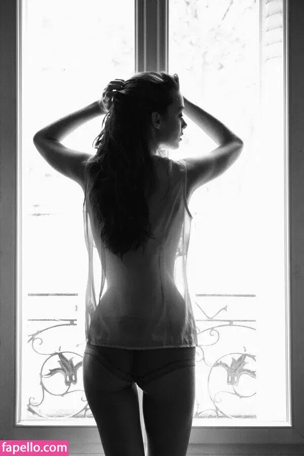 Victorienne Magnen Onlyfans Photo Gallery 