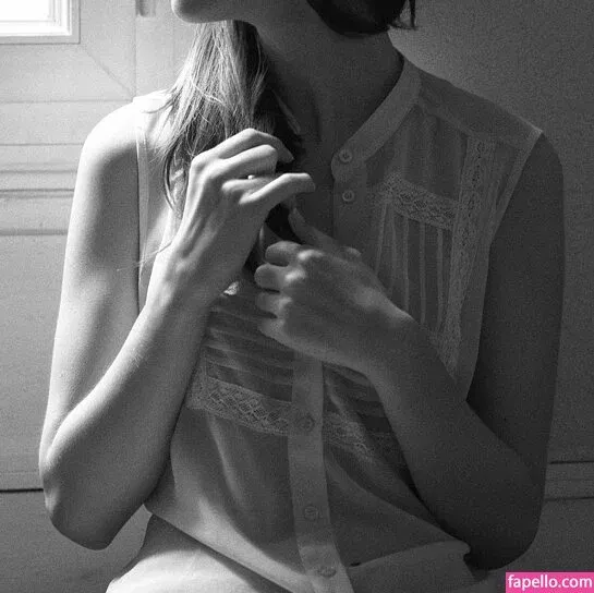 Victorienne Magnen Onlyfans Photo Gallery 