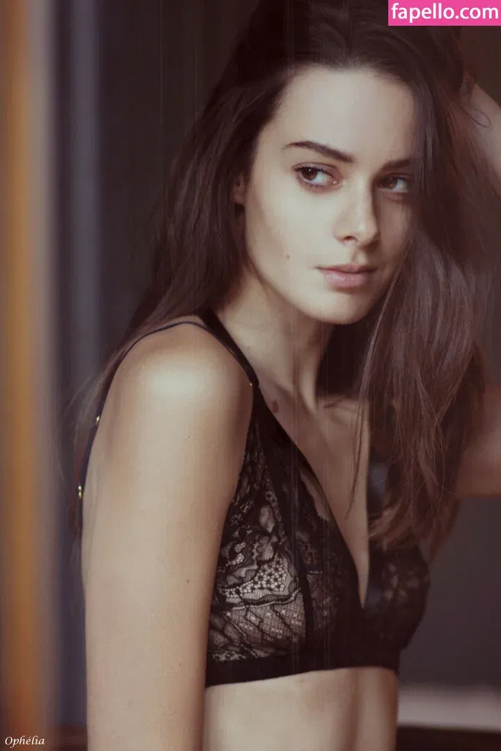 Victorienne Magnen Onlyfans Photo Gallery 