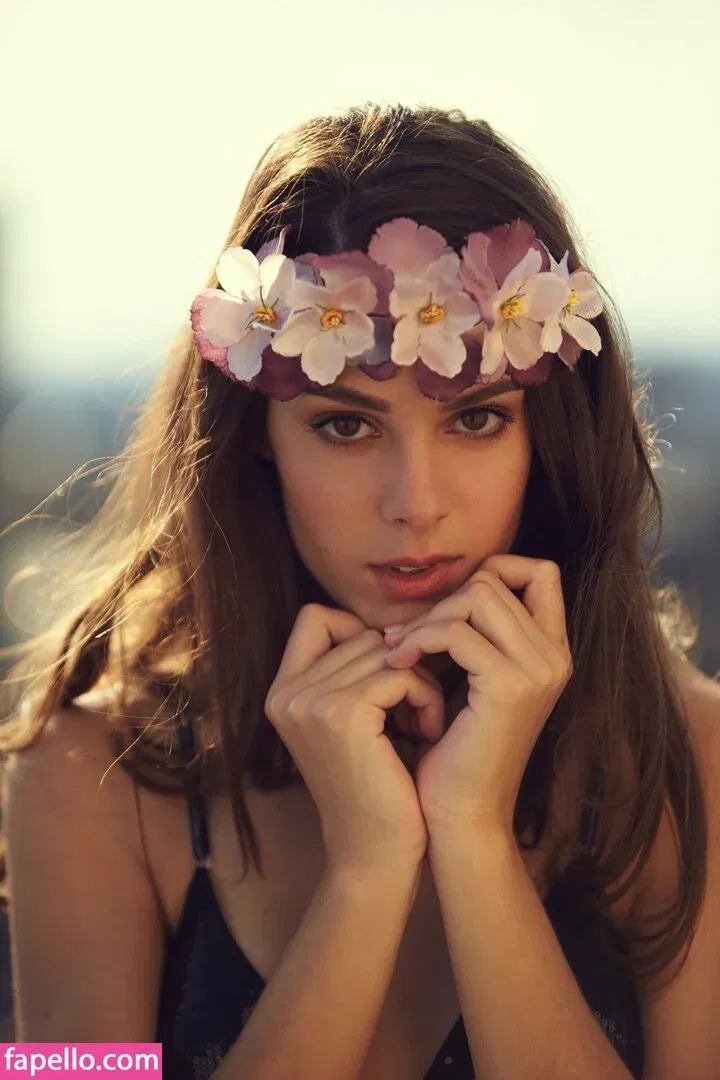 Victorienne Magnen Onlyfans Photo Gallery 