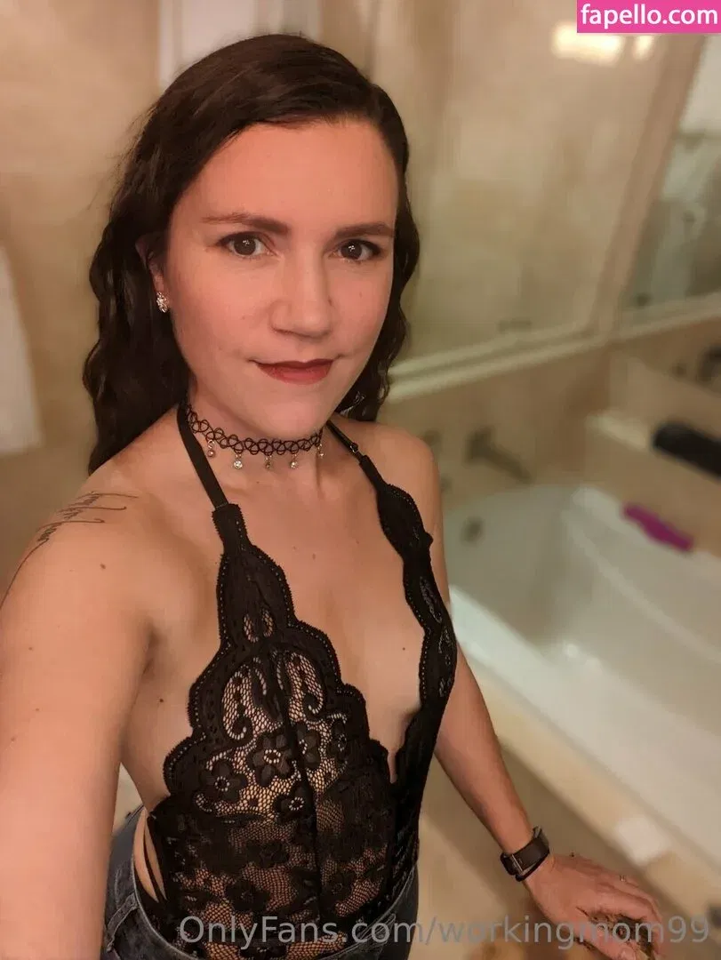 WorkingMom99 Onlyfans Photo Gallery 