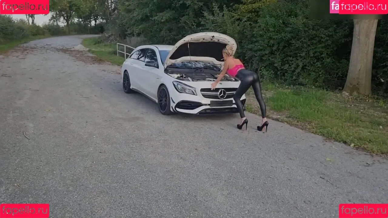 Vika Viktoria Onlyfans Photo Gallery 